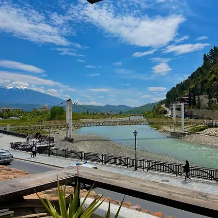 White House & Restaurant - Since 1999 * Berat