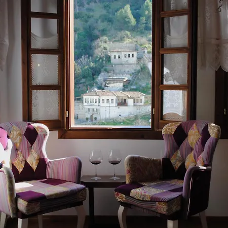 White House & Restaurant - Since 1999 Hotel *