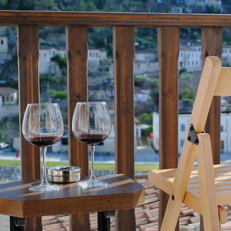 Hotel White House & Restaurant - Since 1999 *