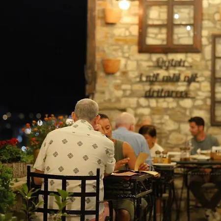 Hotel White House Boutique Hotel&restaurant - Since 1999 Berat
