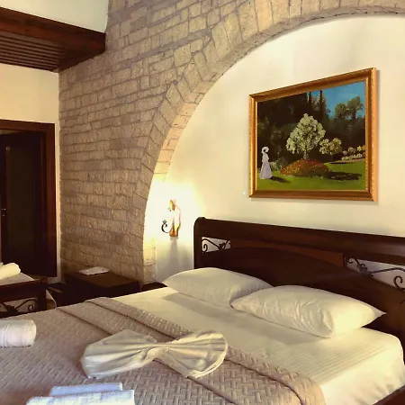 White House & Restaurant - Since 1999 Otel Berat