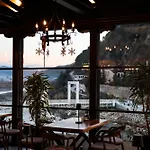 מלון White House & Restaurant - Since 1999 *