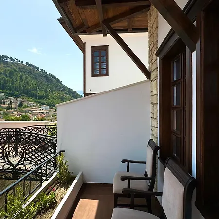 Hotel White House & Restaurant - Since 1999 Berat