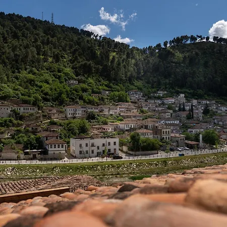 White House & Restaurant - Since 1999 بيرات