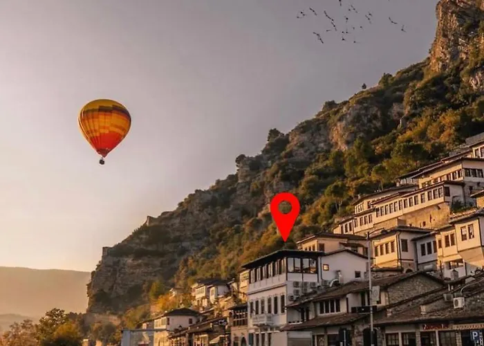 Hotel White House & Restaurant - Since 1999 *