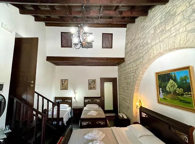 Hotel White House & Restaurant - Since 1999 *