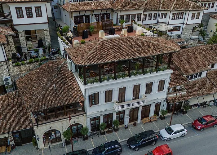 Hotel White House & Restaurant - Since 1999