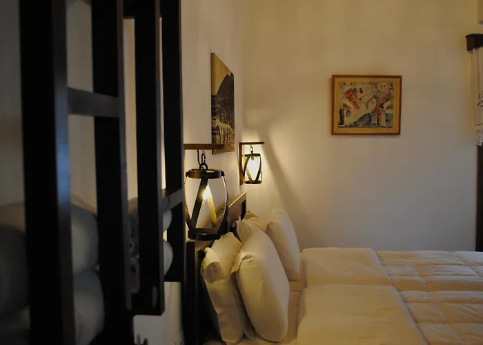 Hotel White House & Restaurant - Since 1999